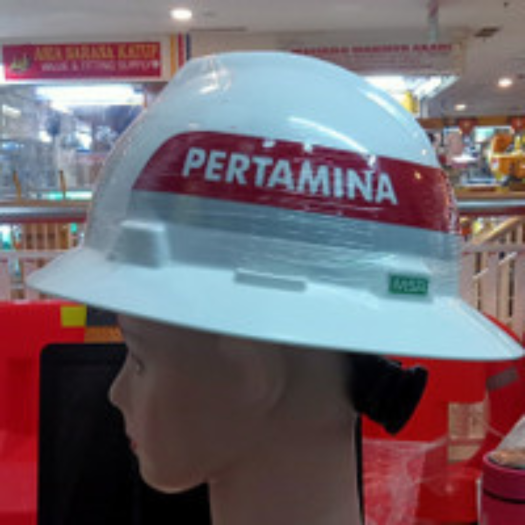 Distributor Helm Pertamina Terbesar